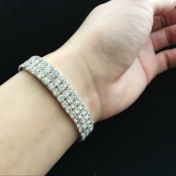 Diamanté all around bracelet - Picture 3 of 4
